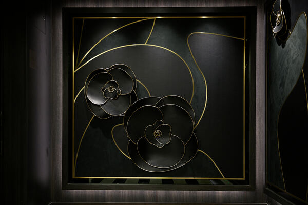 Regent Seven Seas Cruises Seven Seas Grandeur Chartreuse Entry.jpg